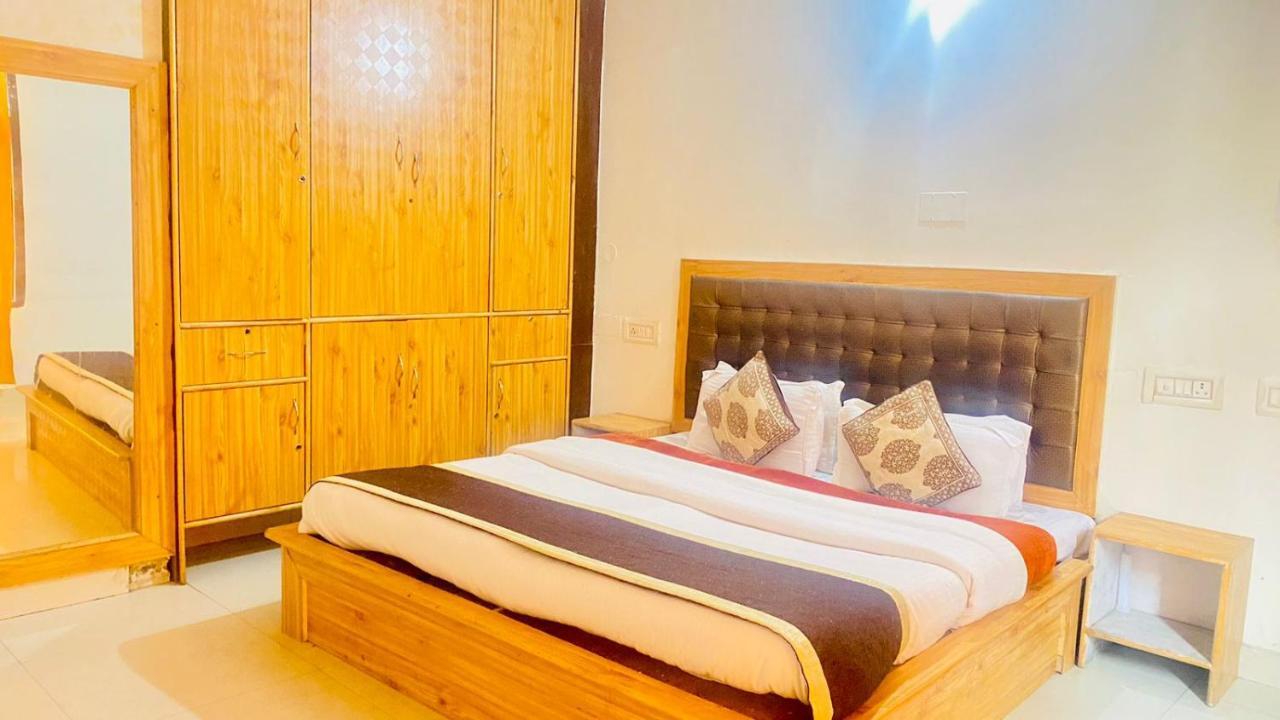 Hotel Purnima Riverside カソル エクステリア 写真